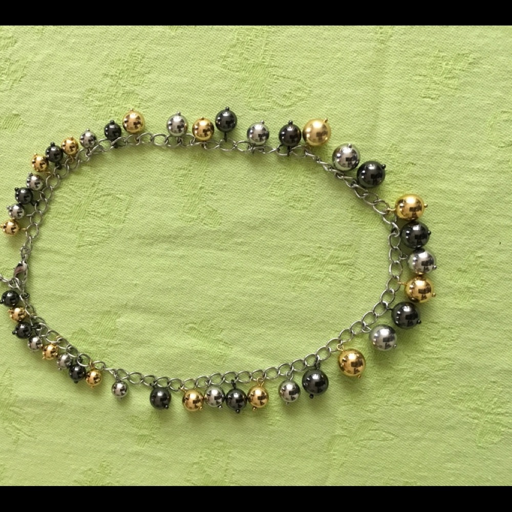 Necklace, tri-color